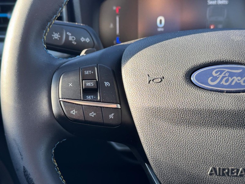 Ford Maverick Vehicle Full-screen Gallery Image 20