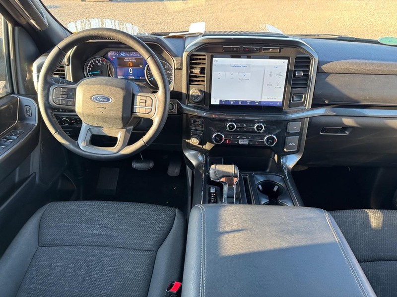 Ford F-150 Vehicle Full-screen Gallery Image 14