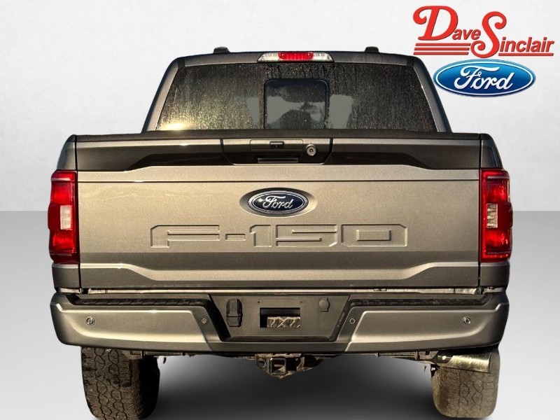 Ford F-150 Vehicle Full-screen Gallery Image 08