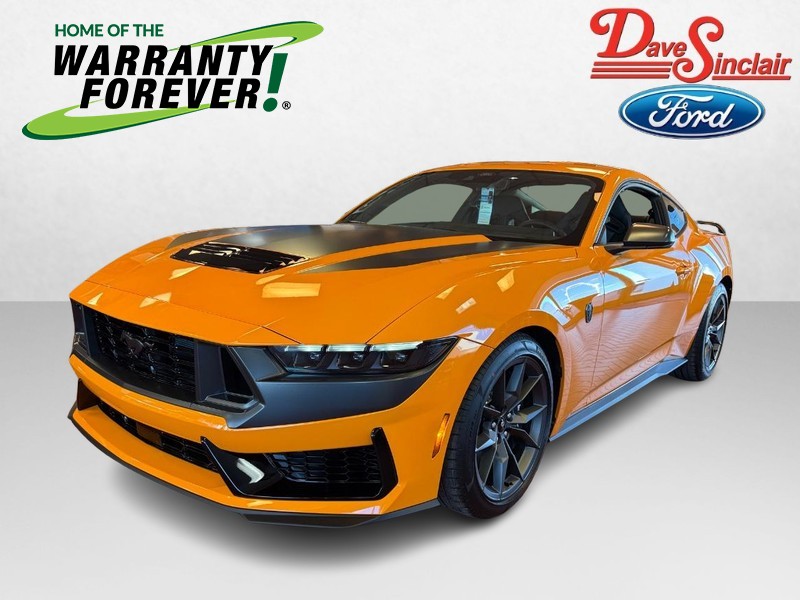 2026 Ford Mustang Dark Horse's photo