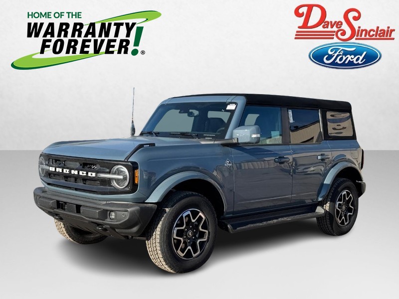 2025 Ford Bronco 4-Door Outer Banks's photo