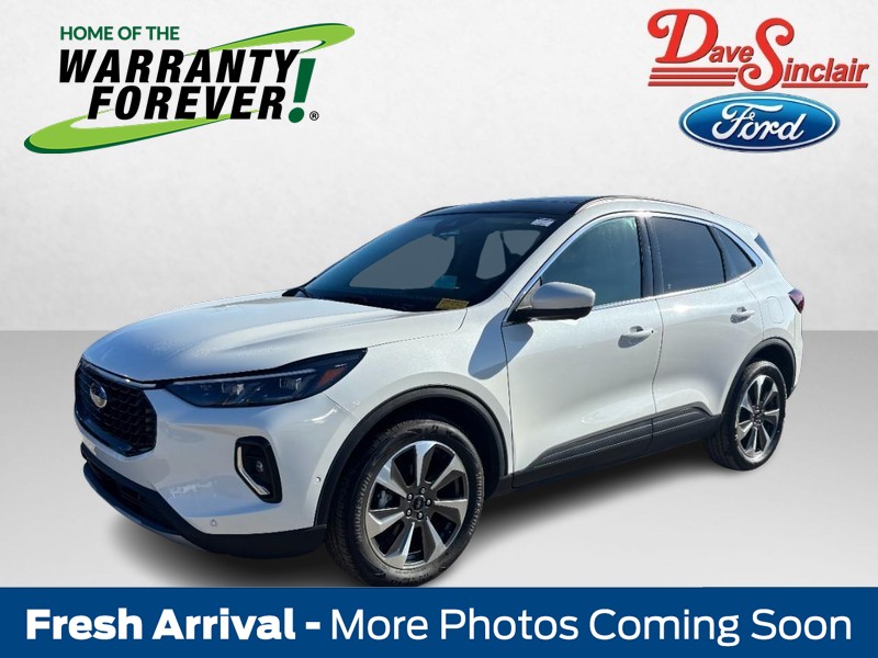 2023 Ford Escape Platinum's photo