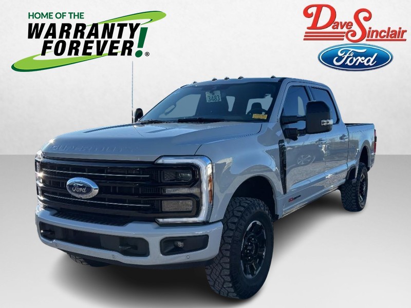 2025 Ford F-250 Super Duty Platinum's photo