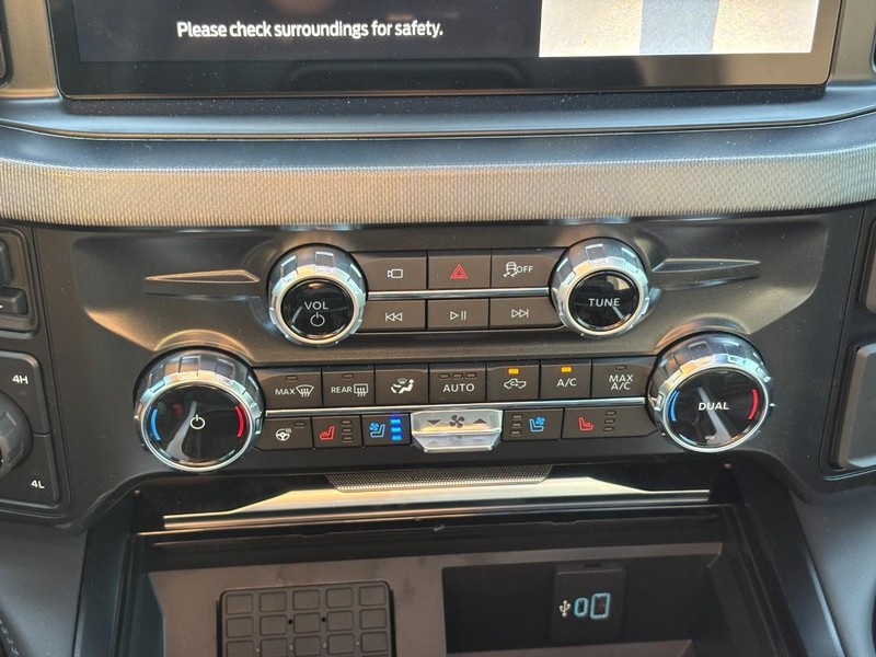 2026 Ford F-250 Super Duty Platinum - Photo 25