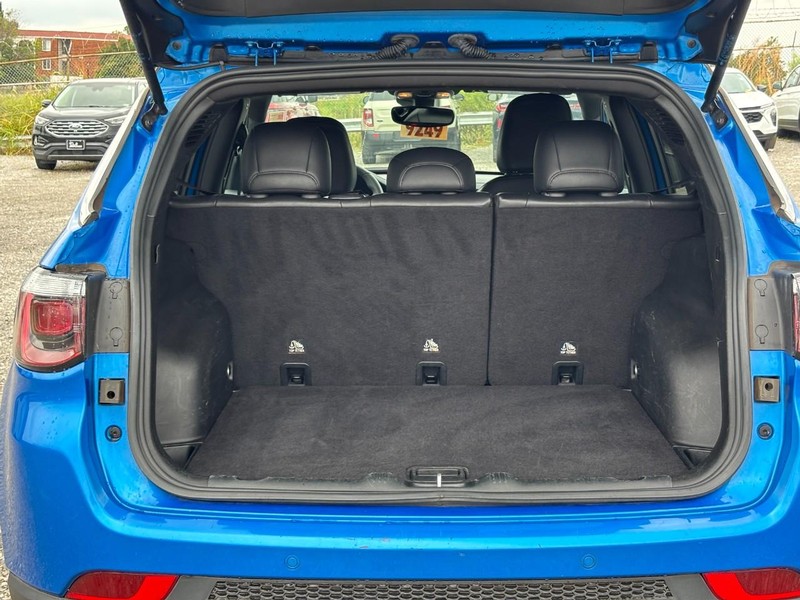 2025 Jeep Compass Limited - Photo 11