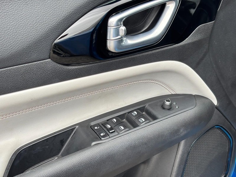 2025 Jeep Compass Limited - Photo 18
