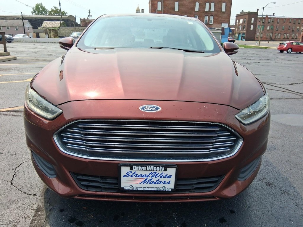 2015 Ford Fusion SE - Photo 8