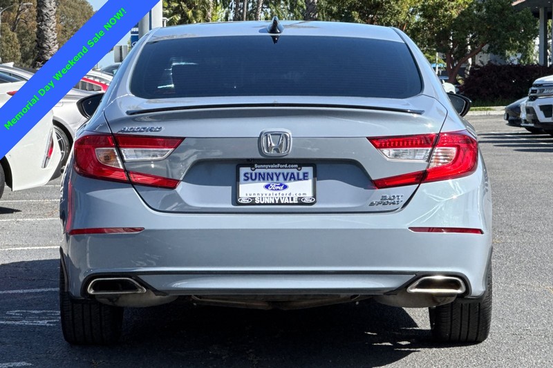 Honda Accord Sedan Vehicle Full-screen Gallery Image 05