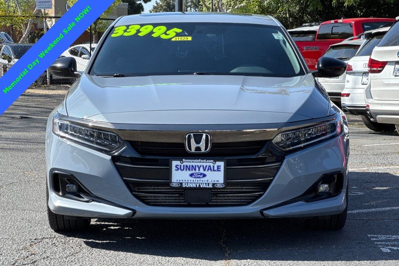Honda Accord Sedan Vehicle Full-screen Gallery Image 09