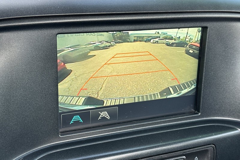 GMC Sierra 1500 Vehicle Full-screen Gallery Image 18