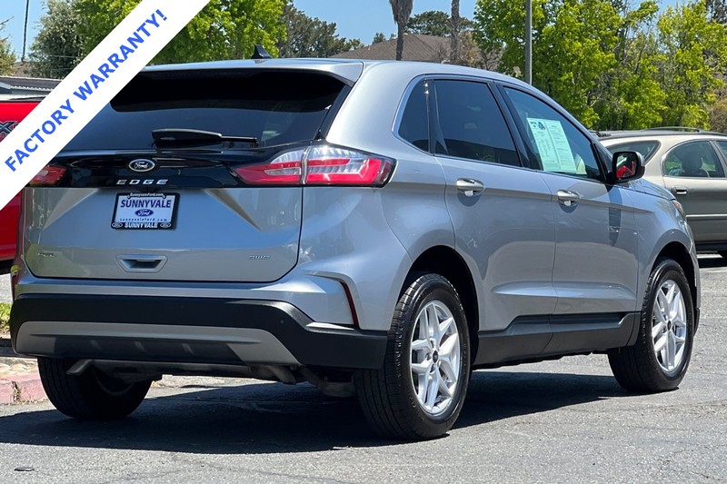 Ford Edge Vehicle Full-screen Gallery Image 04