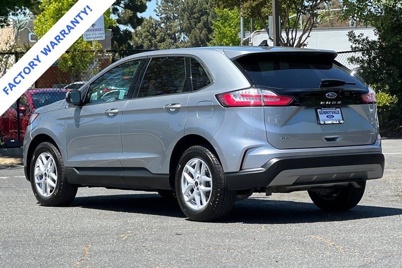 Ford Edge Vehicle Full-screen Gallery Image 06
