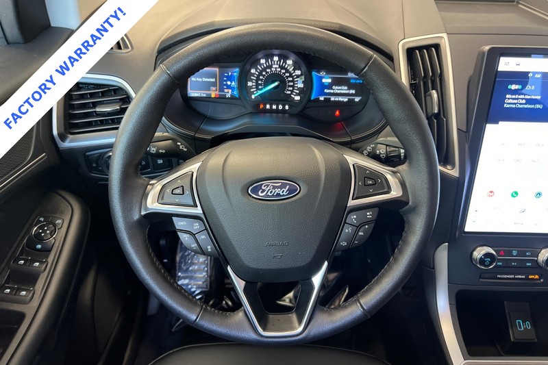 Ford Edge Vehicle Full-screen Gallery Image 14