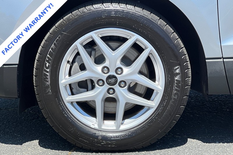 Ford Edge Vehicle Full-screen Gallery Image 27