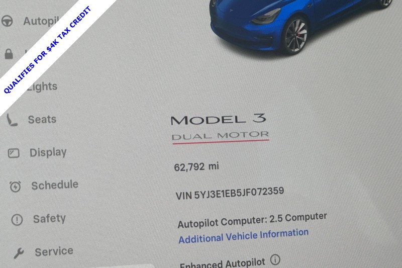Tesla Model 3 Vehicle Full-screen Gallery Image 23