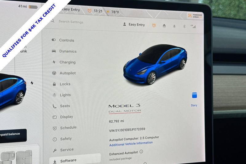 Tesla Model 3 Vehicle Full-screen Gallery Image 26