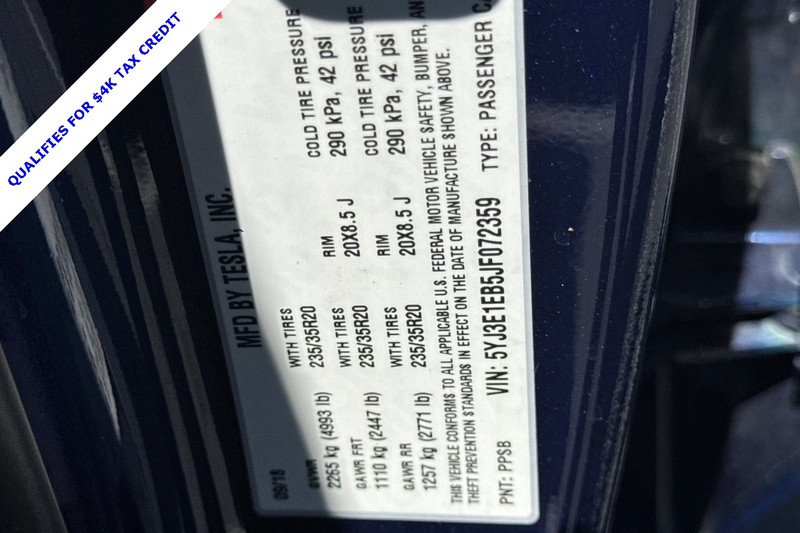 Tesla Model 3 Vehicle Full-screen Gallery Image 27
