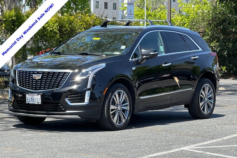 Cadillac XT5 Vehicle Full-screen Gallery Image 08