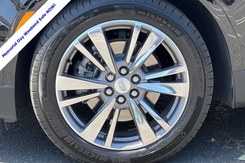 Cadillac XT5 Vehicle Full-screen Gallery Image 27