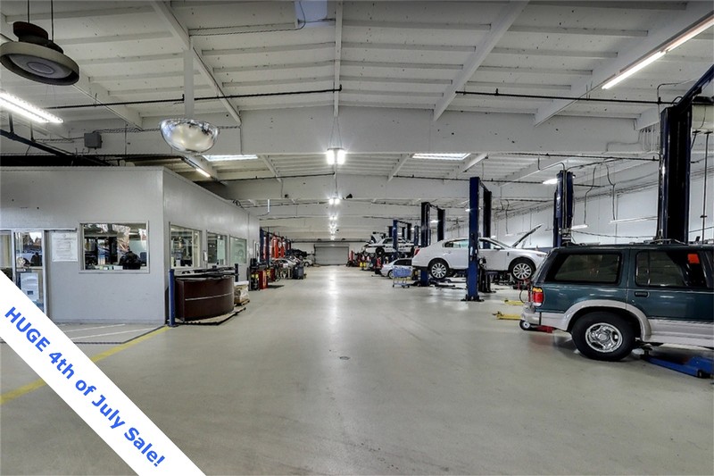 Ford Escape Vehicle Full-screen Gallery Image 36
