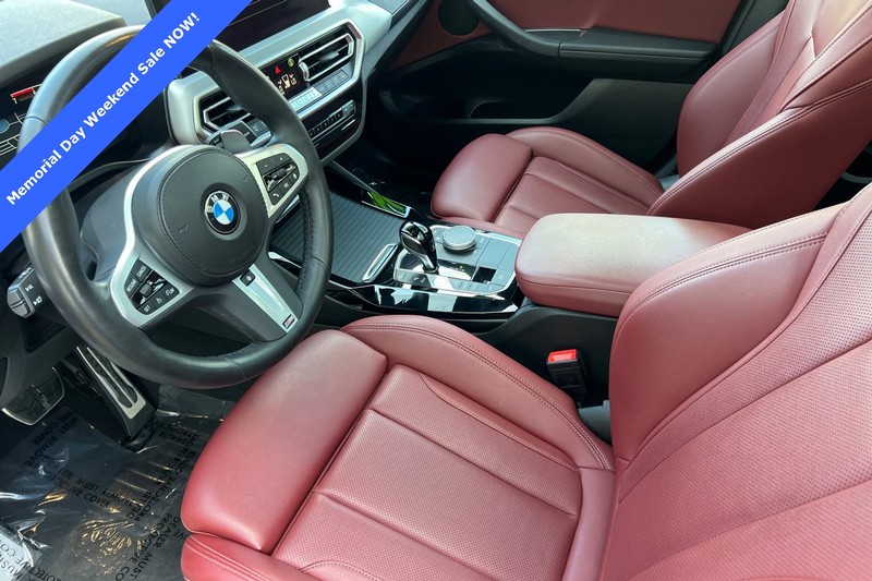 BMW X3 Vehicle Full-screen Gallery Image 10