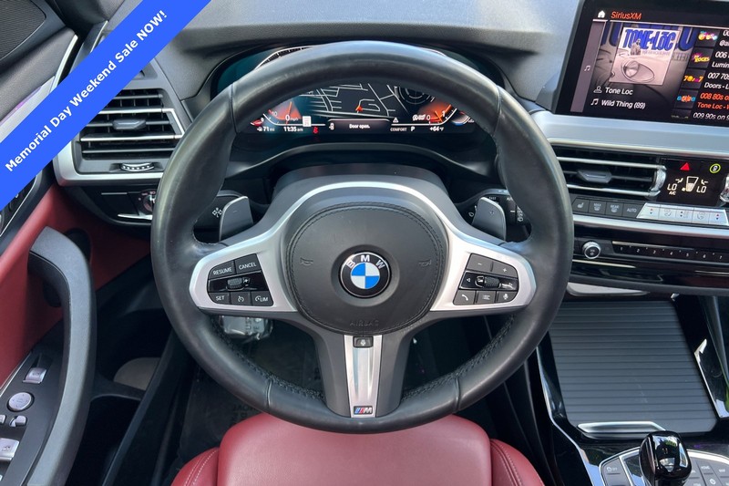 BMW X3 Vehicle Full-screen Gallery Image 14