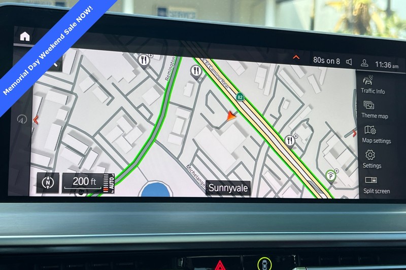 BMW X3 Vehicle Full-screen Gallery Image 19