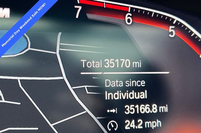 BMW X3 Vehicle Full-screen Gallery Image 26