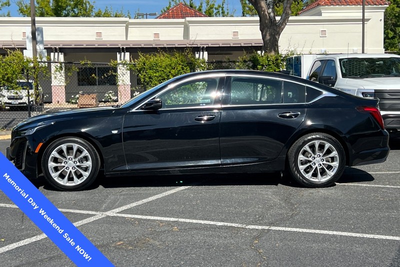 Cadillac CT5 Vehicle Full-screen Gallery Image 08