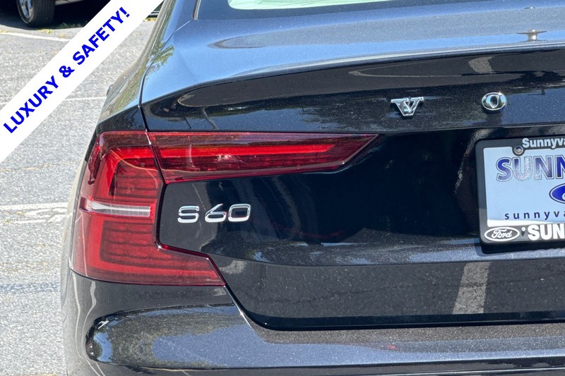 Volvo S60 Vehicle Full-screen Gallery Image 27