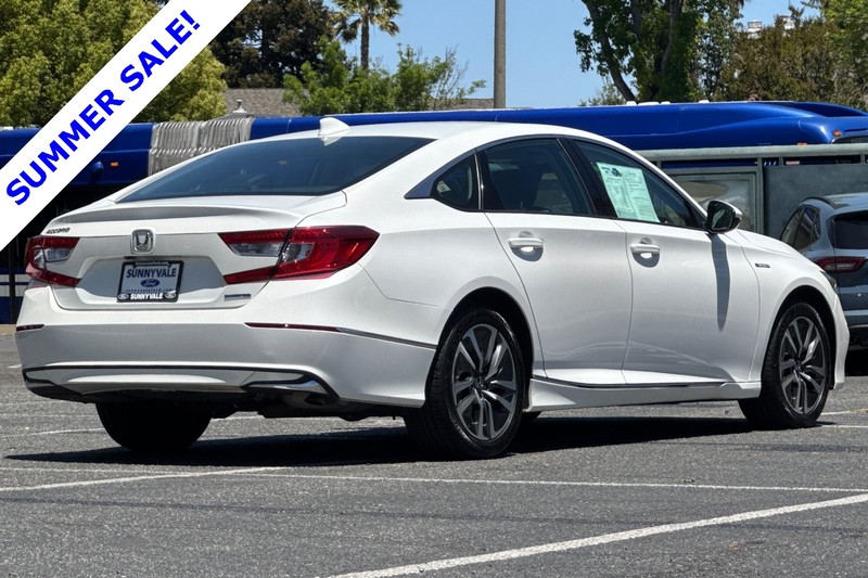Honda Accord Hybrid Vehicle Full-screen Gallery Image 04