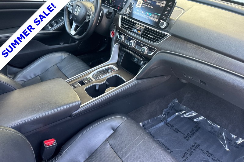 Honda Accord Hybrid Vehicle Full-screen Gallery Image 15