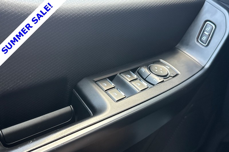 Ford F-150 Vehicle Full-screen Gallery Image 11