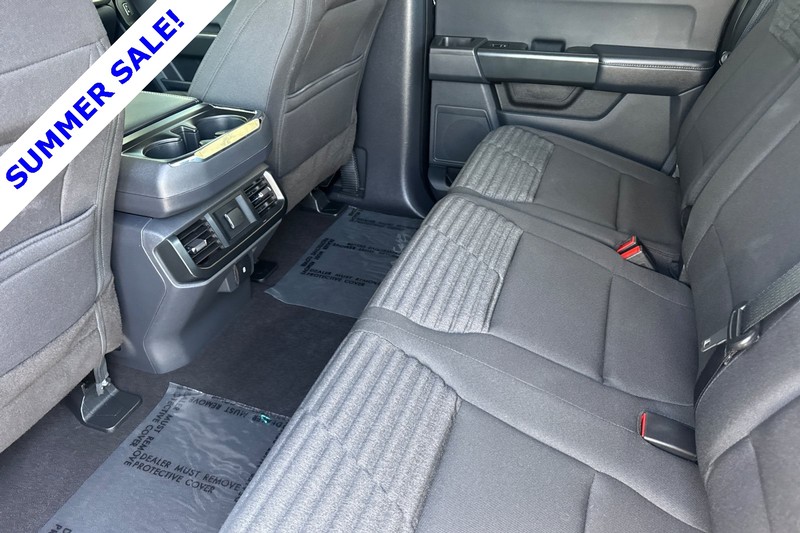 Ford F-150 Vehicle Full-screen Gallery Image 12