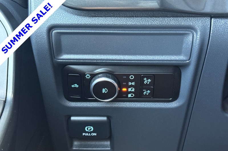 Ford F-150 Vehicle Full-screen Gallery Image 27