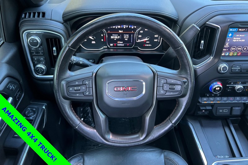 GMC Sierra 1500 Vehicle Full-screen Gallery Image 15