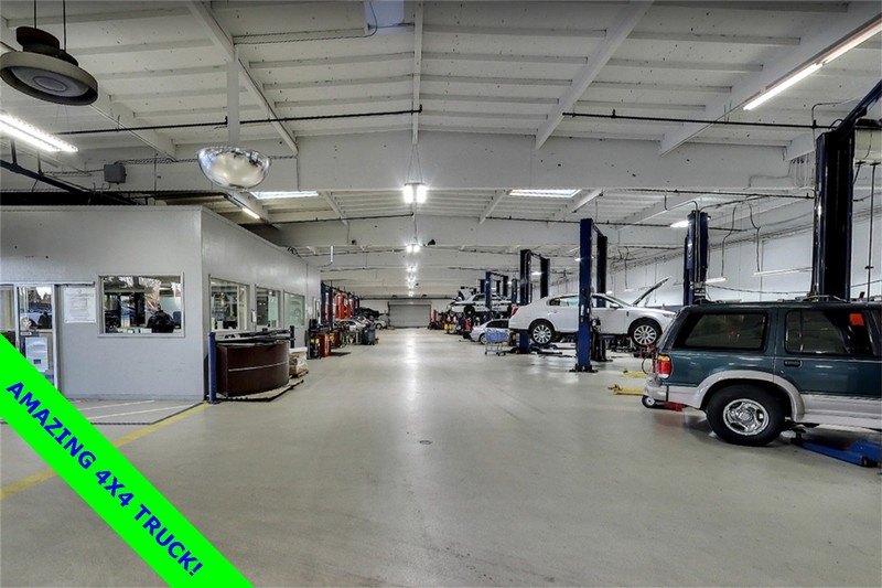 GMC Sierra 1500 Vehicle Full-screen Gallery Image 36