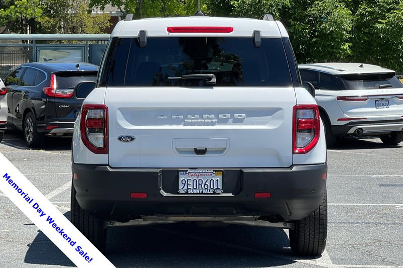 Ford Bronco Sport Vehicle Full-screen Gallery Image 05