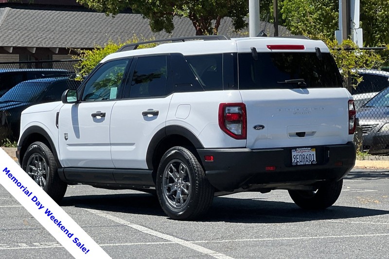 Ford Bronco Sport Vehicle Full-screen Gallery Image 06