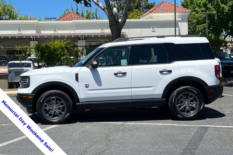 Ford Bronco Sport Vehicle Full-screen Gallery Image 08