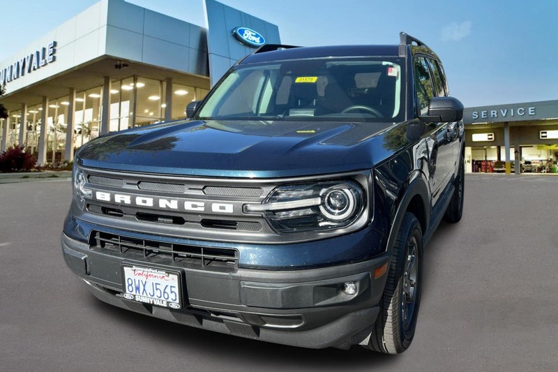 Ford Bronco Sport Vehicle Full-screen Gallery Image 02
