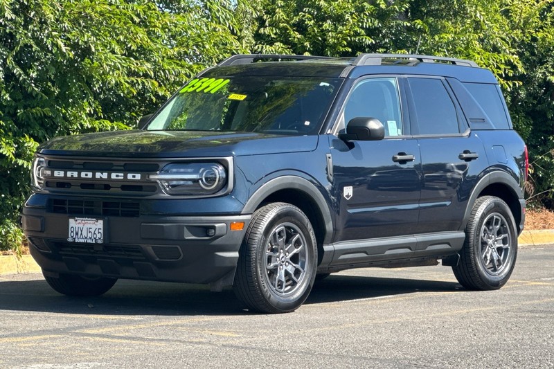 Ford Bronco Sport Vehicle Full-screen Gallery Image 09