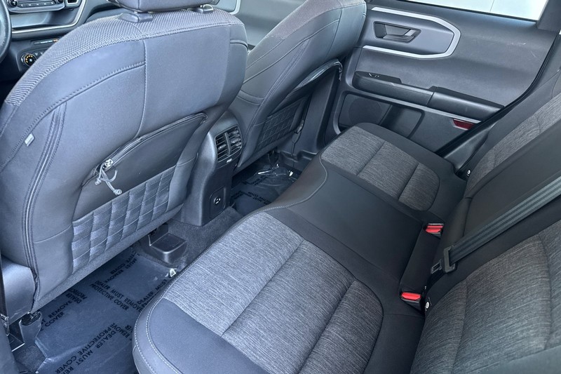 Ford Bronco Sport Vehicle Full-screen Gallery Image 13