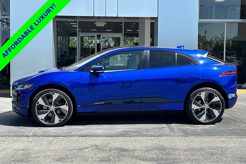 Jaguar I-PACE Vehicle Full-screen Gallery Image 07