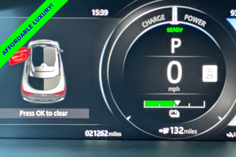 Jaguar I-PACE Vehicle Full-screen Gallery Image 26