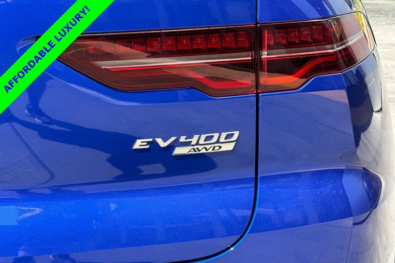 Jaguar I-PACE Vehicle Full-screen Gallery Image 28