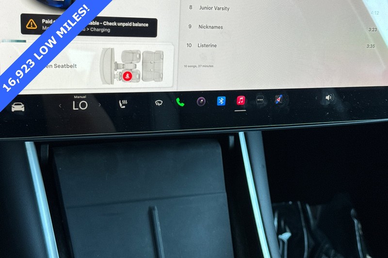 Tesla Model Y Vehicle Full-screen Gallery Image 21