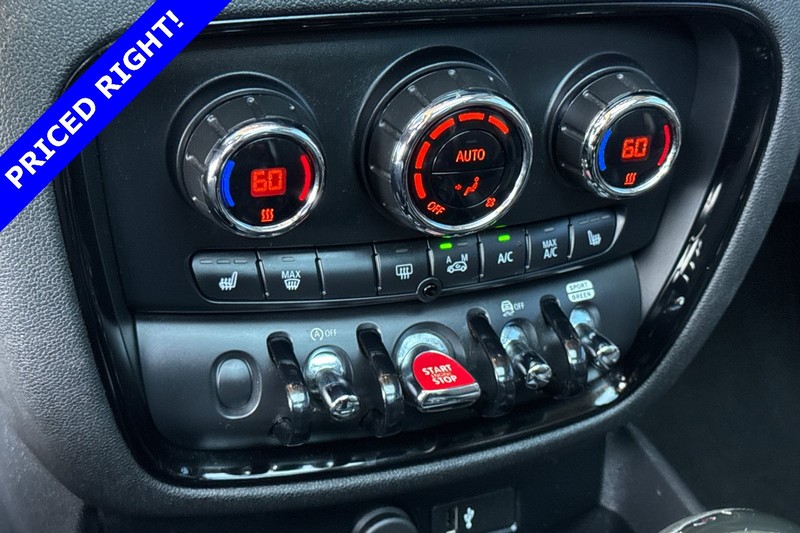 MINI Clubman Vehicle Full-screen Gallery Image 20