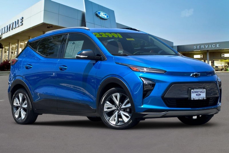 Chevrolet Bolt EUV Vehicle Full-screen Gallery Image 02