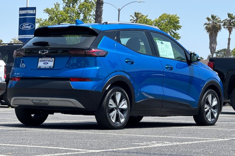 Chevrolet Bolt EUV Vehicle Full-screen Gallery Image 04